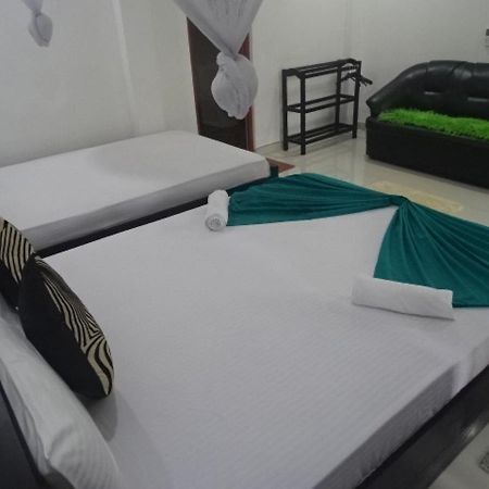 Lovely Lodge Сигирия Экстерьер фото