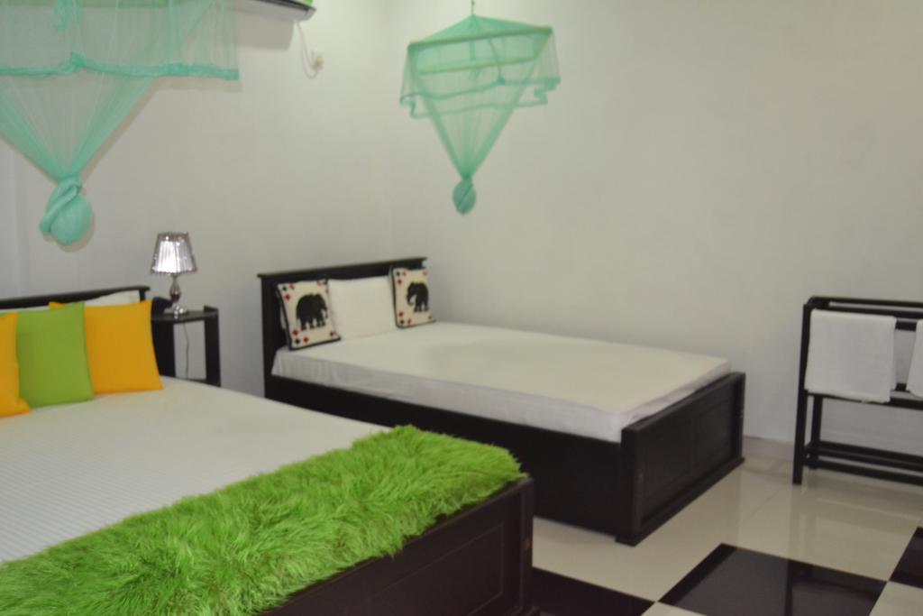 Lovely Lodge Сигирия Экстерьер фото
